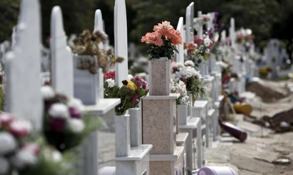 Δήμος Αθηναίων: «Ναι» στους 372 νέους τάφους στο Γ' Νεκροταφείο